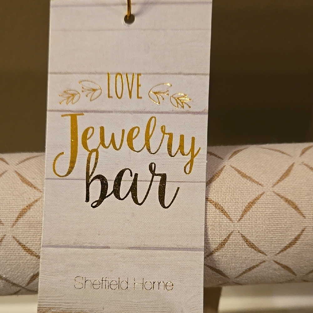 Elegant Gold and Cream Jewelry Bar - Picture 2 of 15